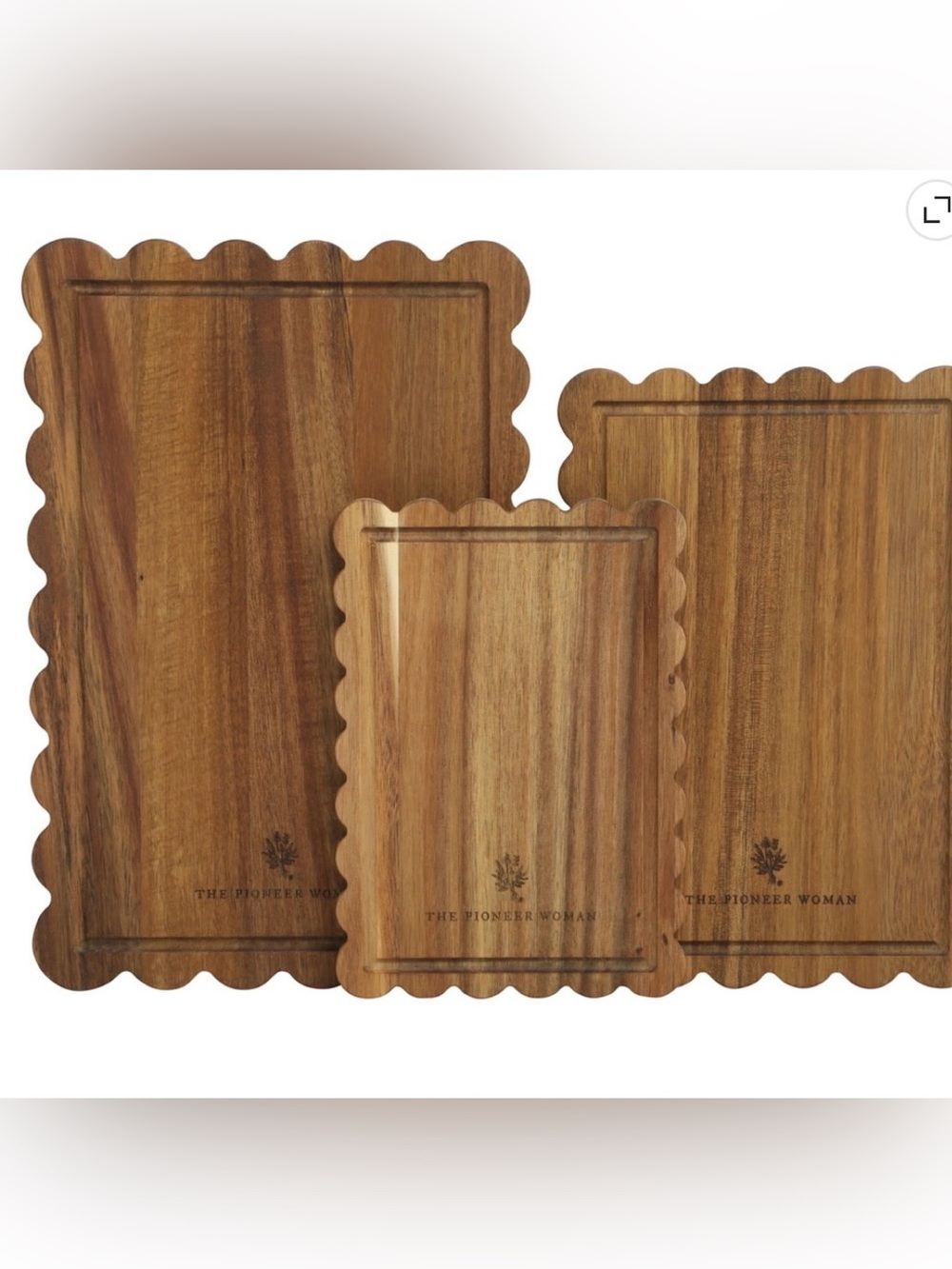 The Pioneer Woman 3-Piece Acacia Wood Scalloped Cutting Boards